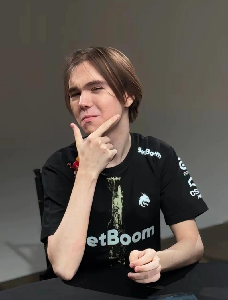 小老虎再次发文回应：已回到FPX，应该不会被雪藏