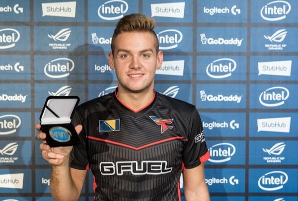 EDward Gaming 和 Anyone's Legend 取得胜利 - LPL 第二分区 2025 比赛日结果